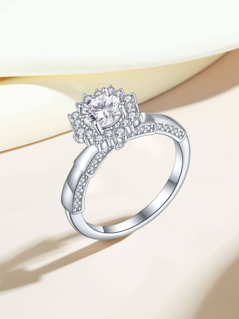 Round Cut Moissanite Ring