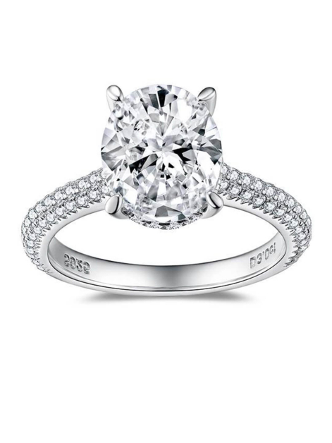 Design Your Dream Ring with Custom Moissanite Brilliance