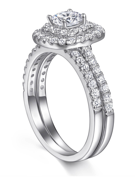 Halo Round Cut Moissanite Ring Set