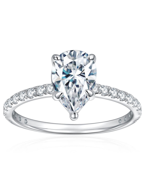 Stunning Pear-Cut Moissanite Ring